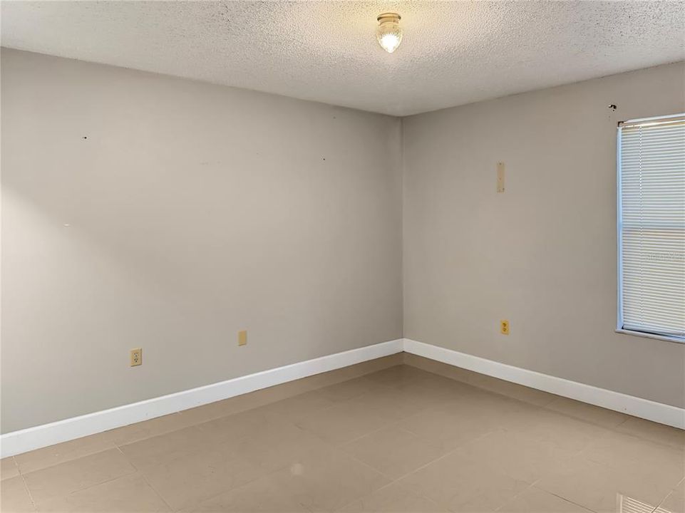 En Venta: $134,900 (2 camas, 2 baños, 1019 Pies cuadrados)
