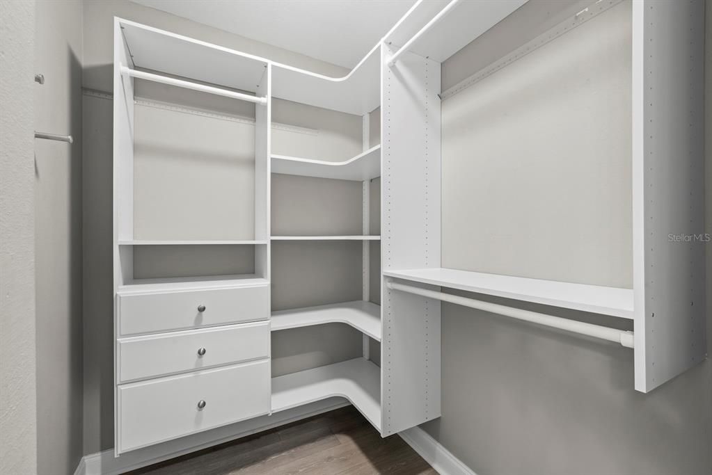 На продажу: $595,000 (3 спален, 2 ванн, 1784 Квадратных фут)