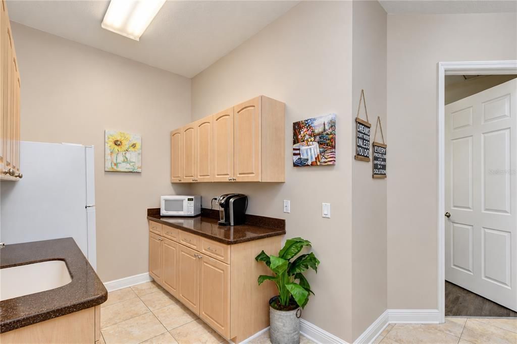 En Venta: $420,000 (0 camas, 0 baños, 1450 Pies cuadrados)