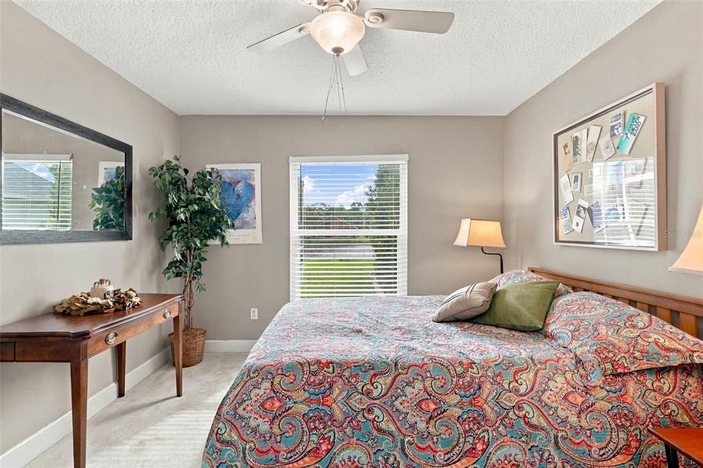 Active With Contract: $399,900 (3 beds, 2 baths, 1915 Square Feet)