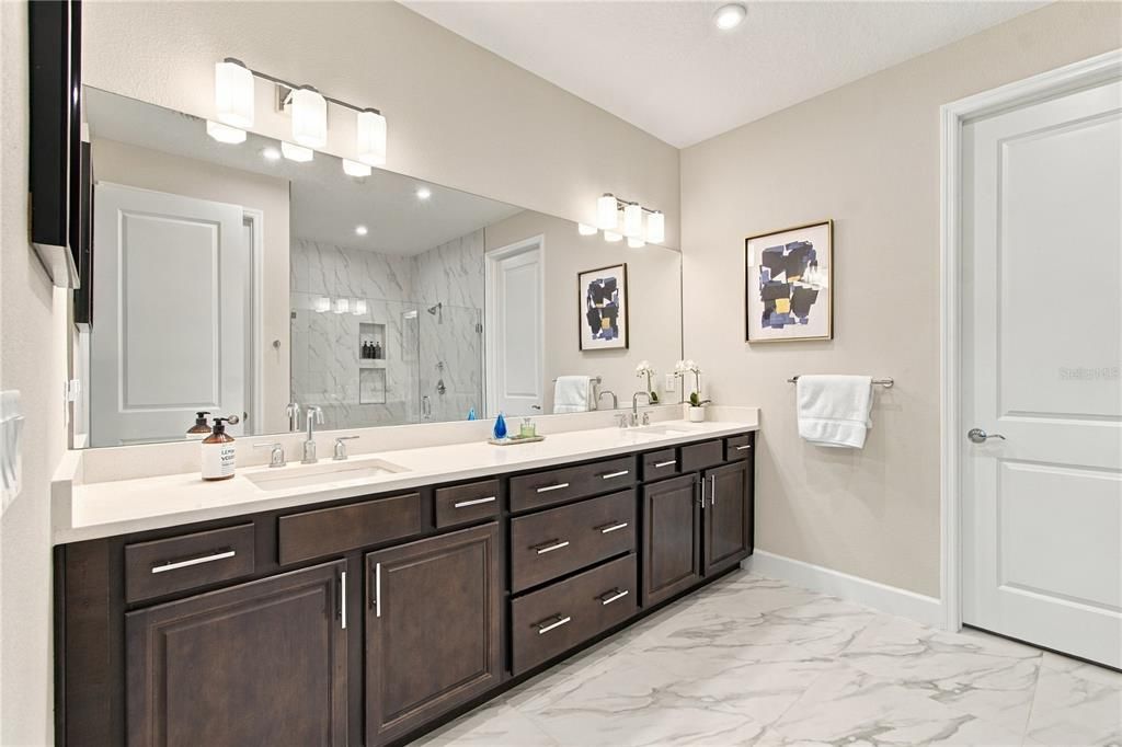 For Sale: $510,000 (2 beds, 2 baths, 1968 Square Feet)