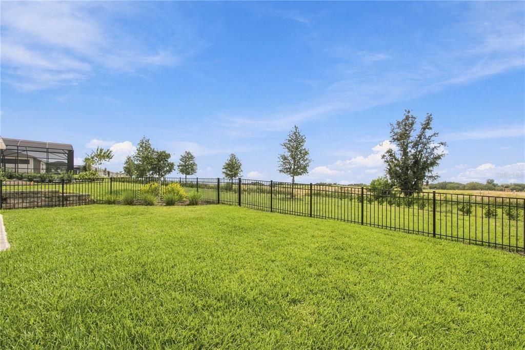 For Sale: $510,000 (2 beds, 2 baths, 1968 Square Feet)