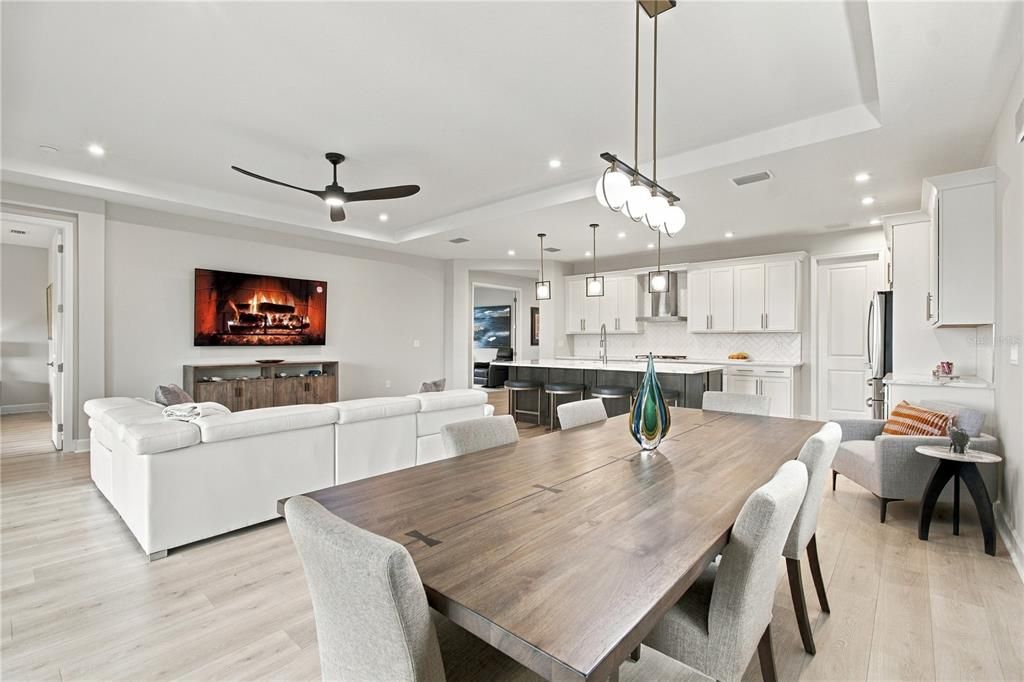 For Sale: $510,000 (2 beds, 2 baths, 1968 Square Feet)