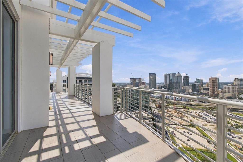 For Sale: $3,899,000 (3 beds, 3 baths, 4178 Square Feet)