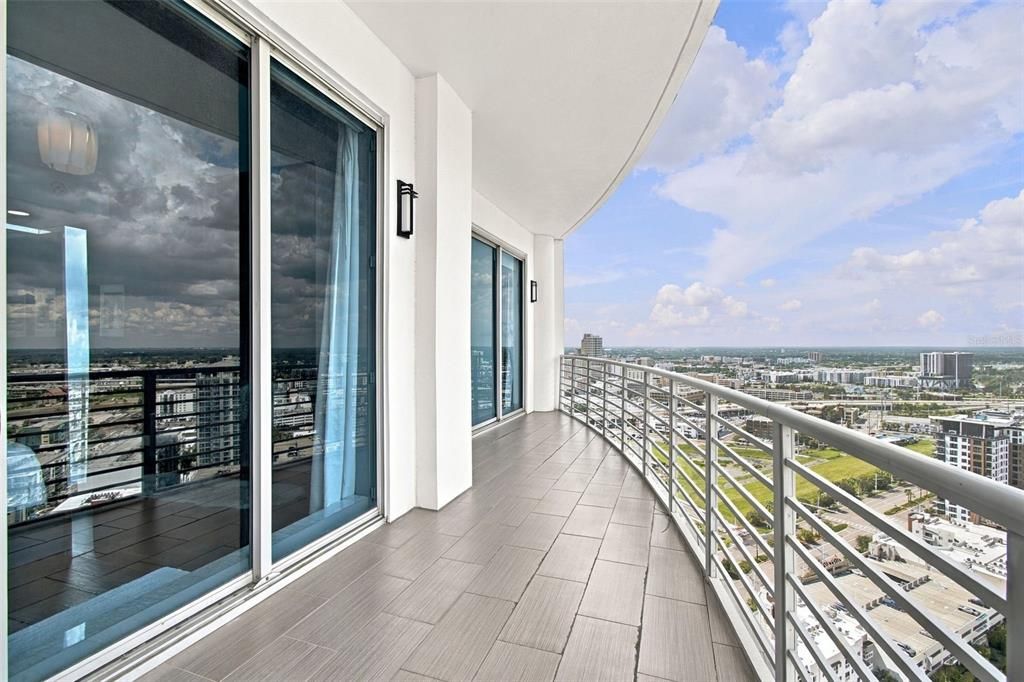 For Sale: $3,899,000 (3 beds, 3 baths, 4178 Square Feet)