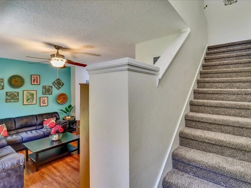 For Rent: $2,000 (3 beds, 2 baths, 1291 Square Feet)