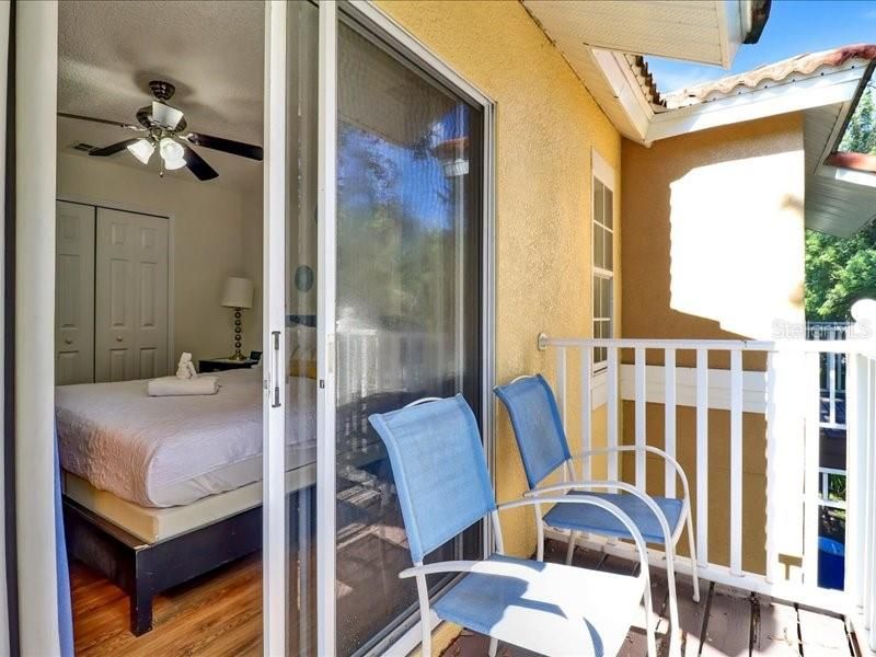 For Rent: $2,000 (3 beds, 2 baths, 1291 Square Feet)