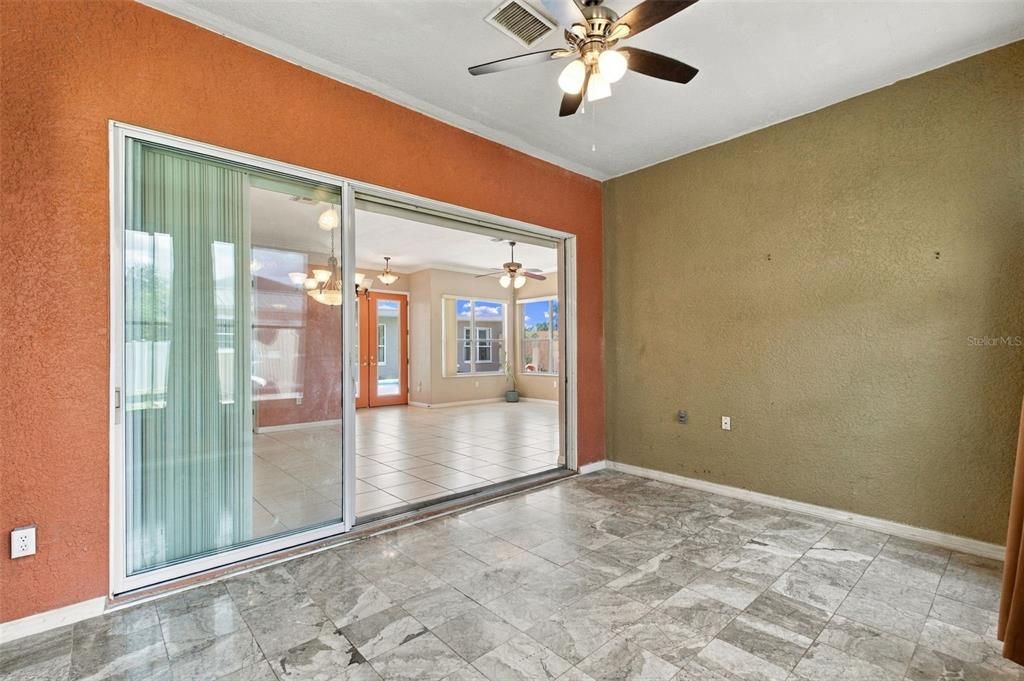 En Venta: $677,000 (5 camas, 4 baños, 3171 Pies cuadrados)