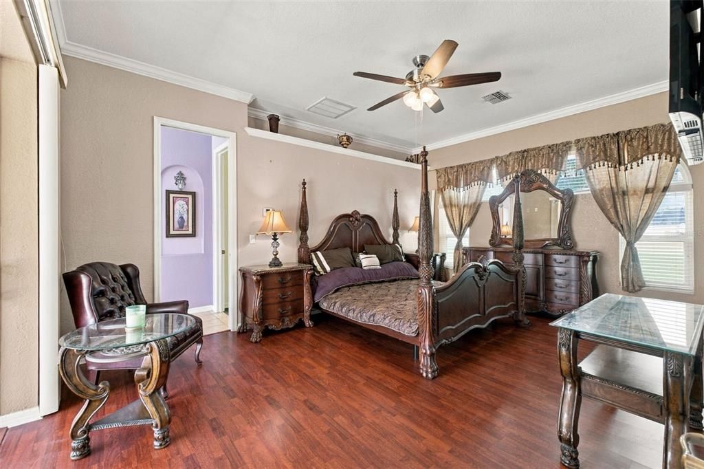 En Venta: $677,000 (5 camas, 4 baños, 3171 Pies cuadrados)
