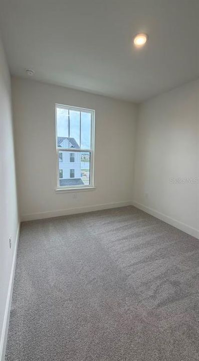 For Rent: $3,095 (4 beds, 3 baths, 1921 Square Feet)