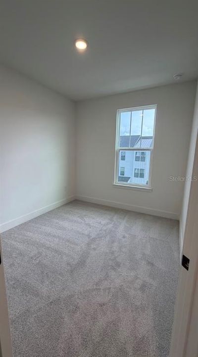 For Rent: $3,095 (4 beds, 3 baths, 1921 Square Feet)