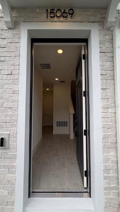 For Rent: $3,095 (4 beds, 3 baths, 1921 Square Feet)