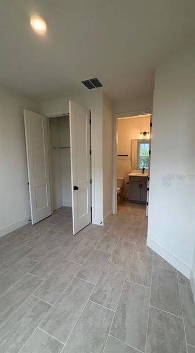 For Rent: $3,095 (4 beds, 3 baths, 1921 Square Feet)