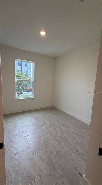 For Rent: $3,095 (4 beds, 3 baths, 1921 Square Feet)