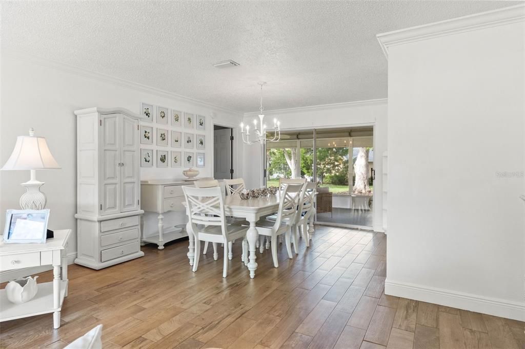En Venta: $369,000 (2 camas, 2 baños, 1788 Pies cuadrados)