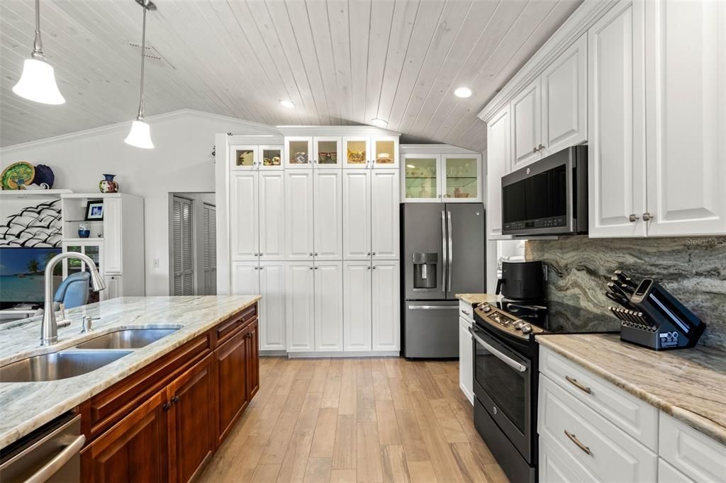 En Venta: $369,000 (2 camas, 2 baños, 1788 Pies cuadrados)