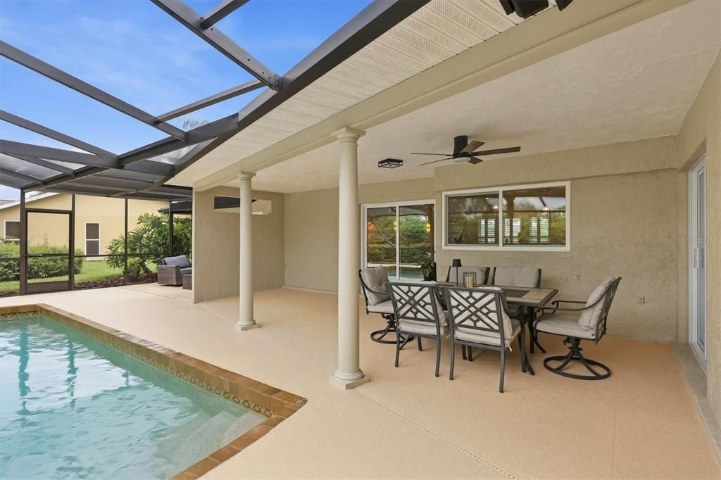Active With Contract: $695,000 (3 beds, 2 baths, 1911 Square Feet)