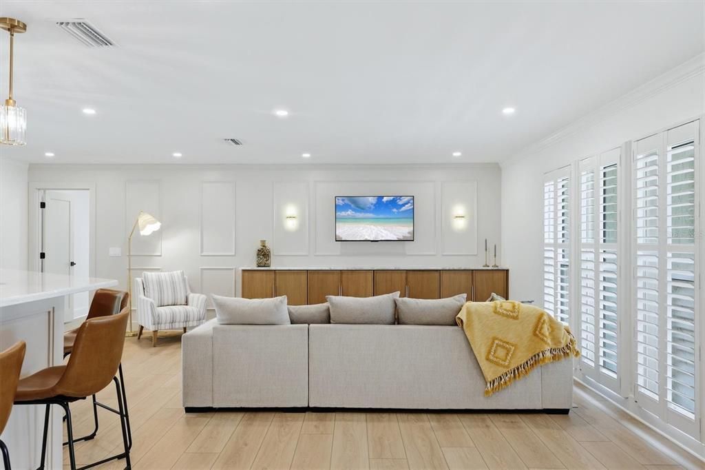 Active With Contract: $695,000 (3 beds, 2 baths, 1911 Square Feet)