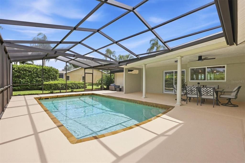 Active With Contract: $695,000 (3 beds, 2 baths, 1911 Square Feet)