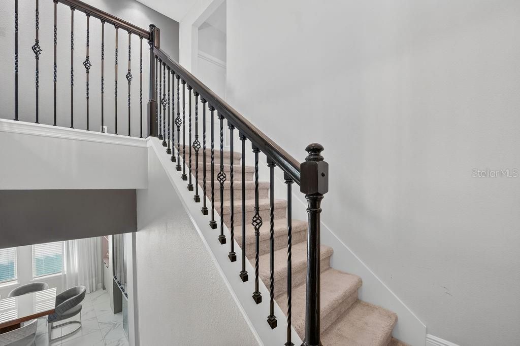 For Sale: $1,090,000 (5 beds, 4 baths, 3878 Square Feet)