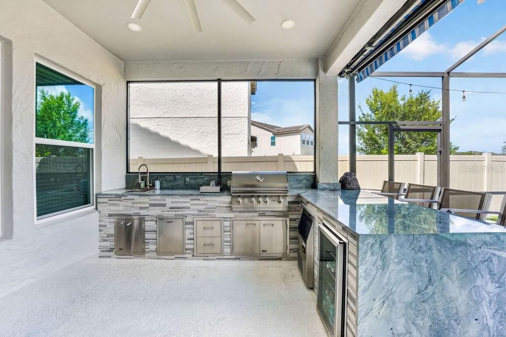 For Sale: $1,090,000 (5 beds, 4 baths, 3878 Square Feet)