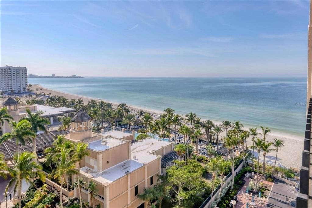 For Sale: $790,000 (2 beds, 2 baths, 1421 Square Feet)