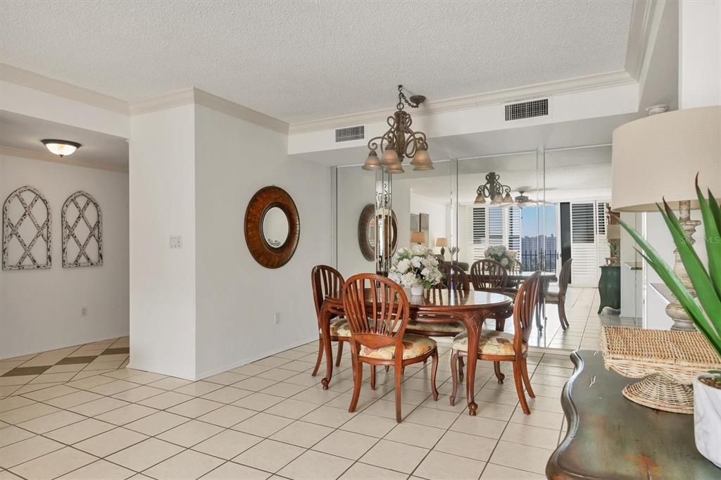 For Sale: $790,000 (2 beds, 2 baths, 1421 Square Feet)