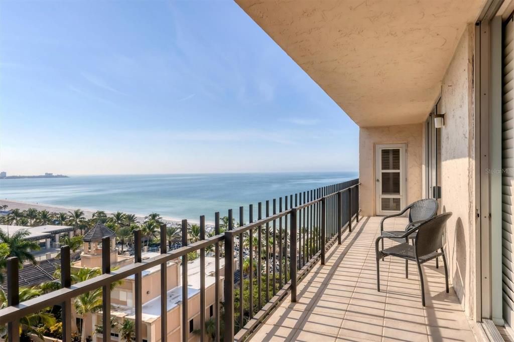 For Sale: $790,000 (2 beds, 2 baths, 1421 Square Feet)