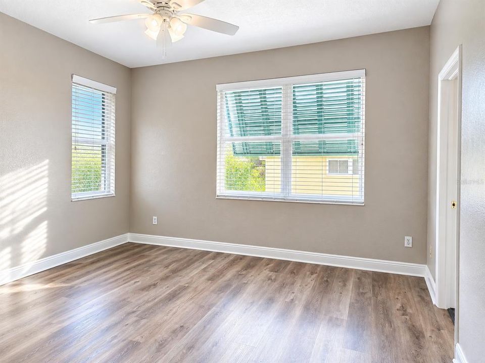 For Rent: $3,500 (3 beds, 2 baths, 1113 Square Feet)