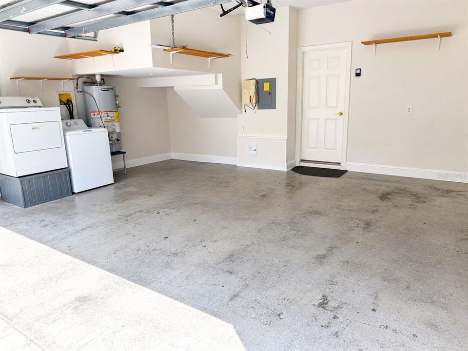 For Rent: $3,500 (3 beds, 2 baths, 1113 Square Feet)