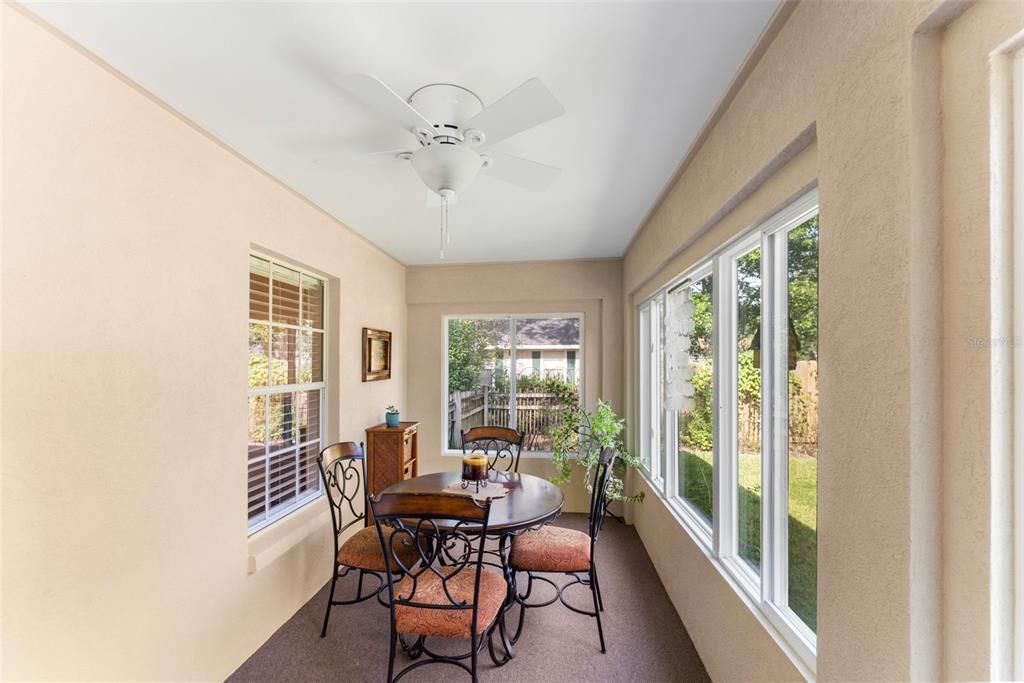 En Venta: $359,900 (3 camas, 2 baños, 1760 Pies cuadrados)