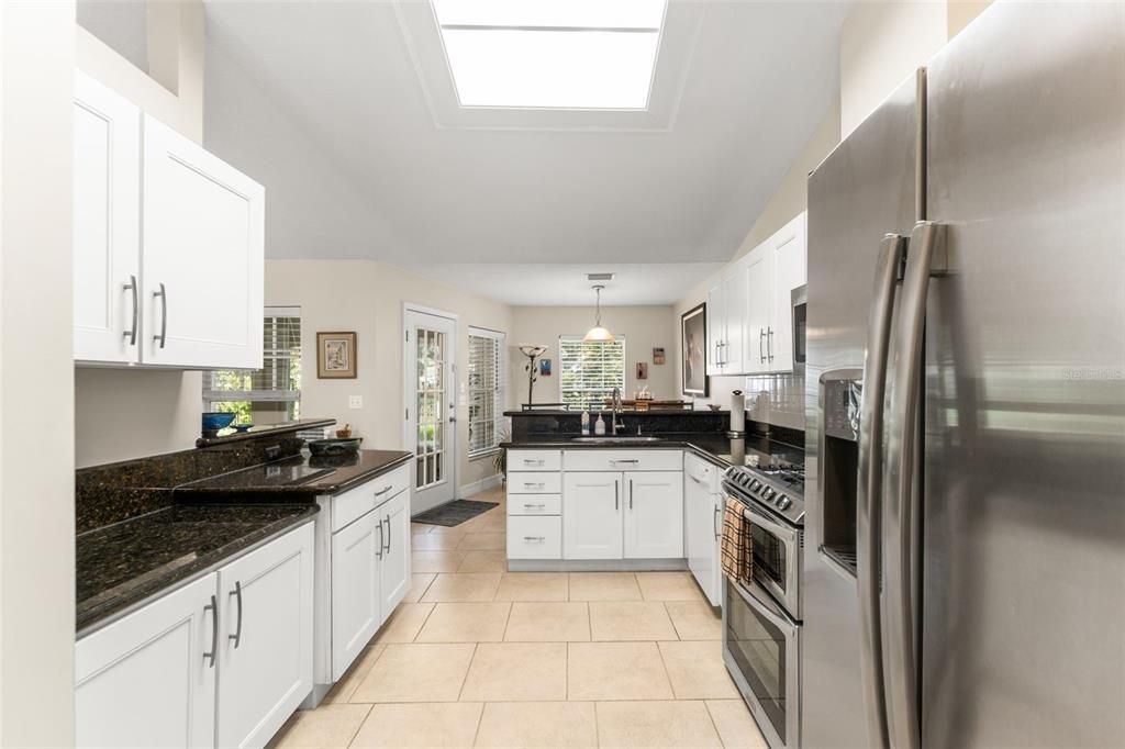 En Venta: $359,900 (3 camas, 2 baños, 1760 Pies cuadrados)