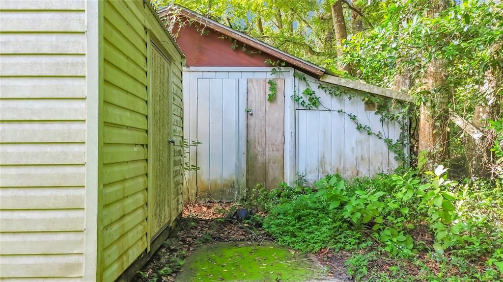 For Sale: $199,500 (2 beds, 2 baths, 940 Square Feet)
