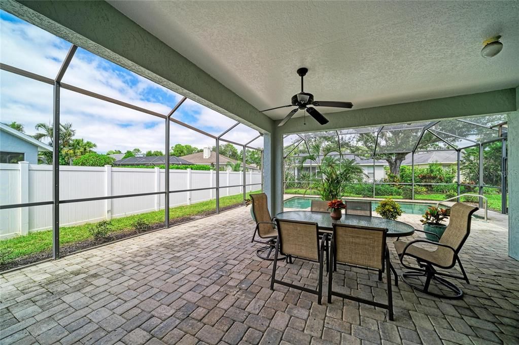 For Sale: $499,000 (4 beds, 2 baths, 1969 Square Feet)