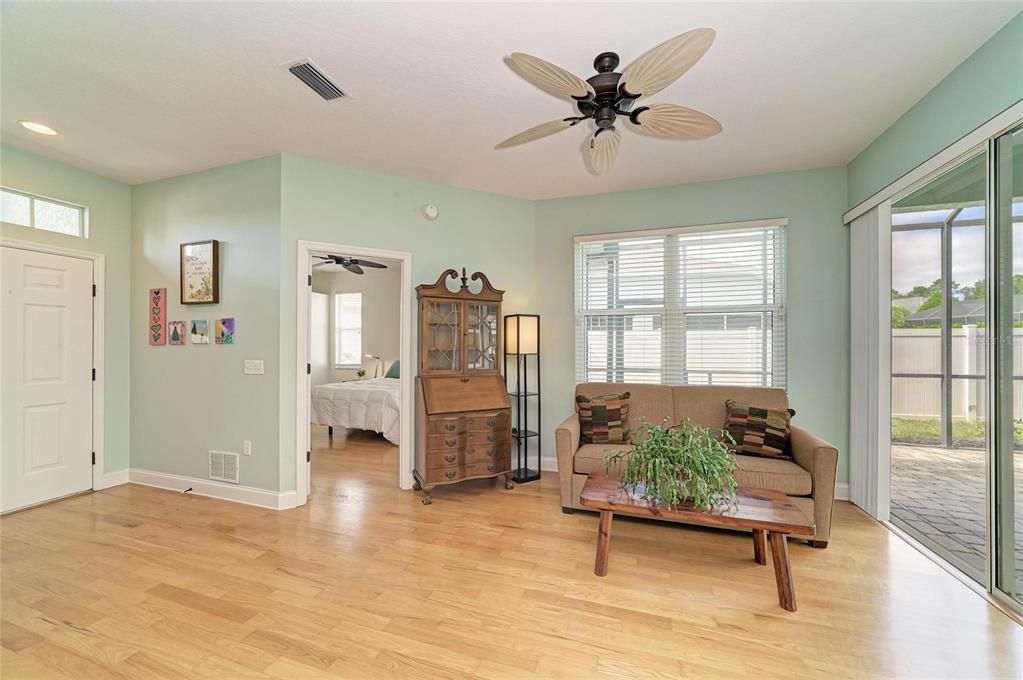 For Sale: $499,000 (4 beds, 2 baths, 1969 Square Feet)