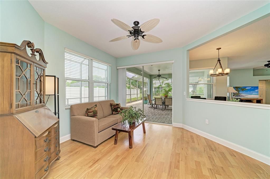 For Sale: $499,000 (4 beds, 2 baths, 1969 Square Feet)