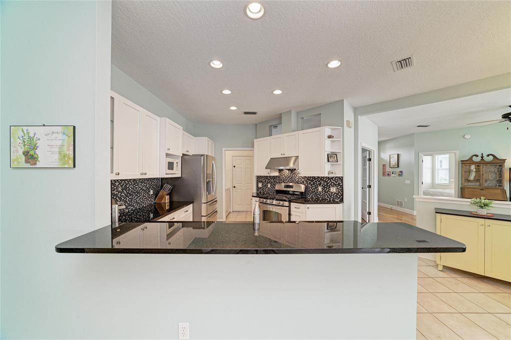 For Sale: $499,000 (4 beds, 2 baths, 1969 Square Feet)