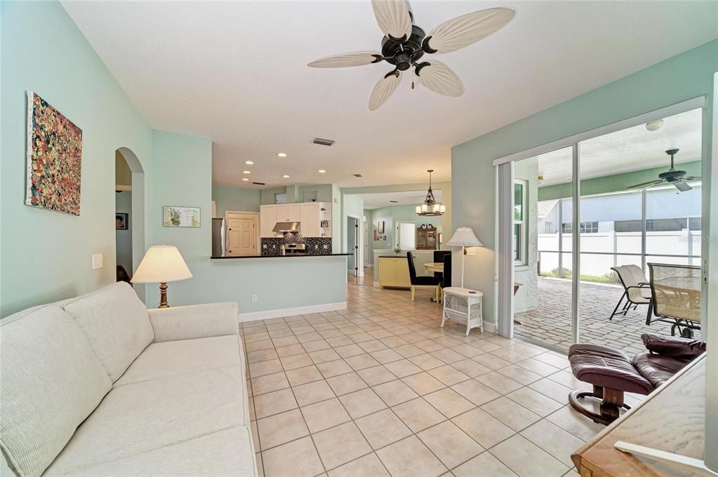 For Sale: $499,000 (4 beds, 2 baths, 1969 Square Feet)