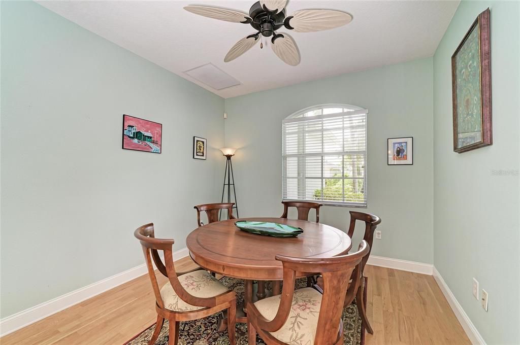 For Sale: $499,000 (4 beds, 2 baths, 1969 Square Feet)