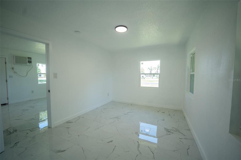 For Rent: $2,000 (1 beds, 1 baths, 498 Square Feet)
