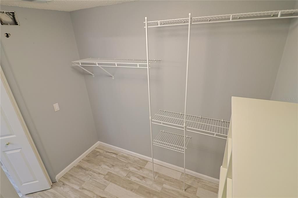 For Sale: $445,000 (3 beds, 2 baths, 1750 Square Feet)