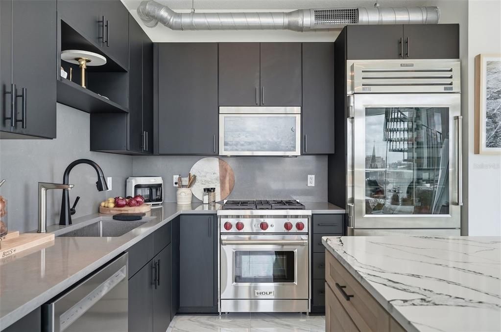 For Sale: $598,000 (1 beds, 1 baths, 1381 Square Feet)