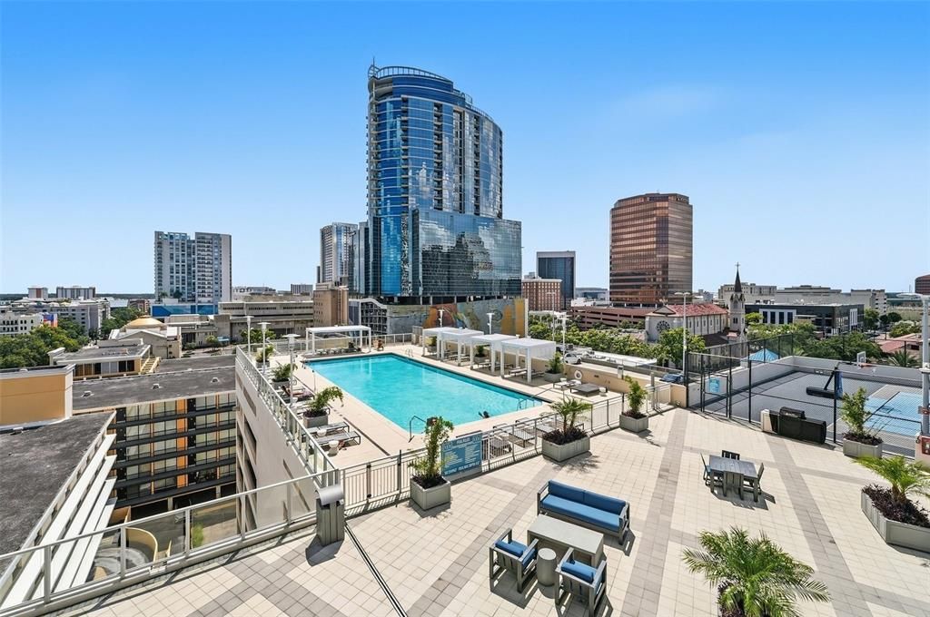 For Sale: $598,000 (1 beds, 1 baths, 1381 Square Feet)