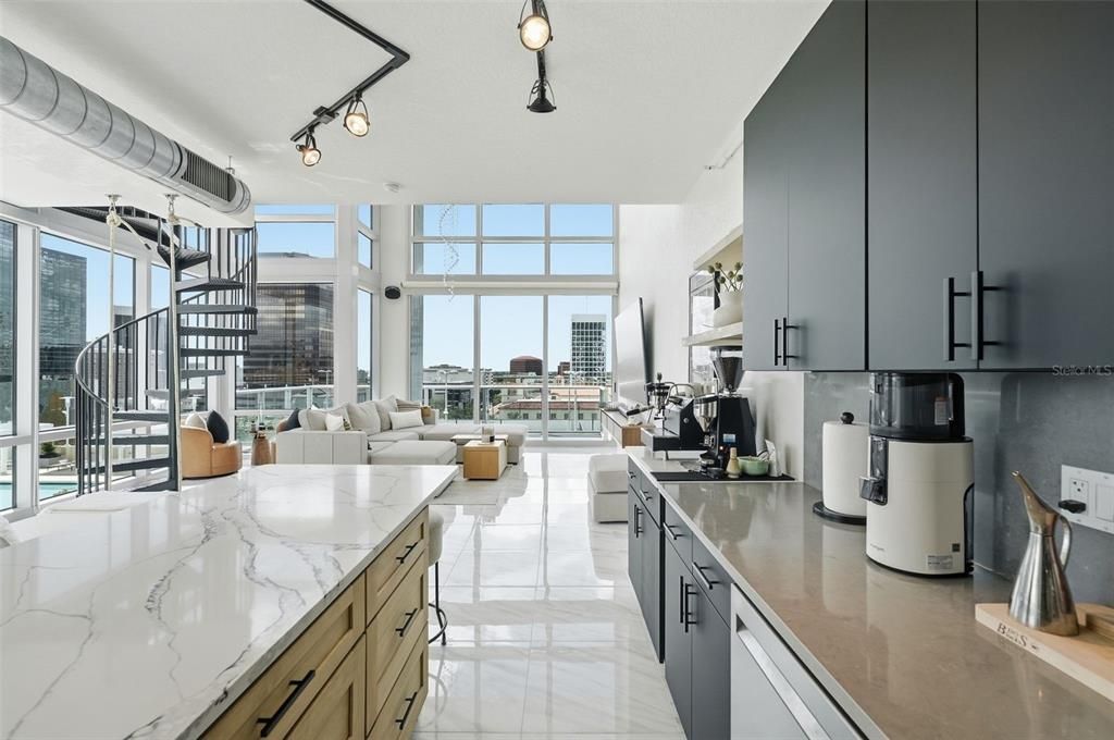 For Sale: $598,000 (1 beds, 1 baths, 1381 Square Feet)