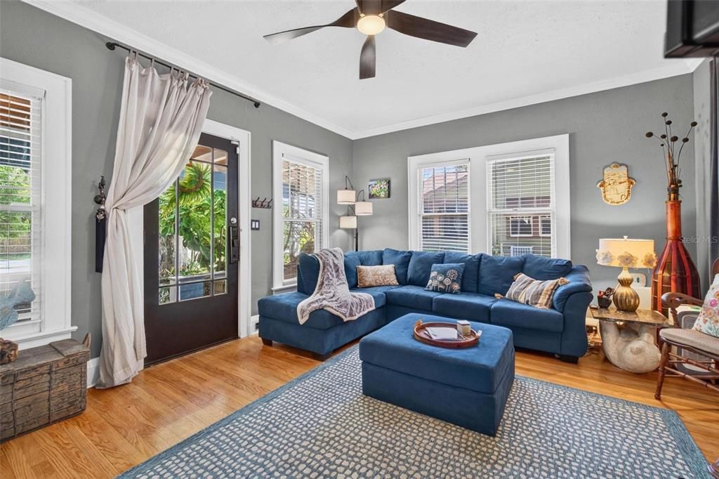 На продажу: $649,000 (3 спален, 3 ванн, 1562 Квадратных фут)