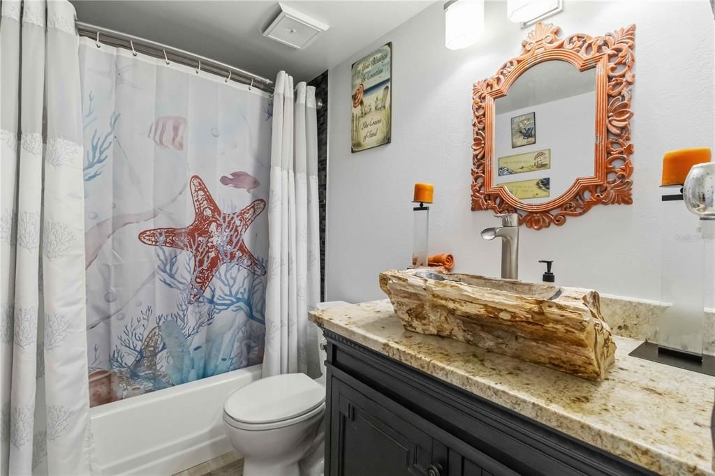 Active With Contract: $150,000 (2 beds, 2 baths, 1090 Square Feet)
