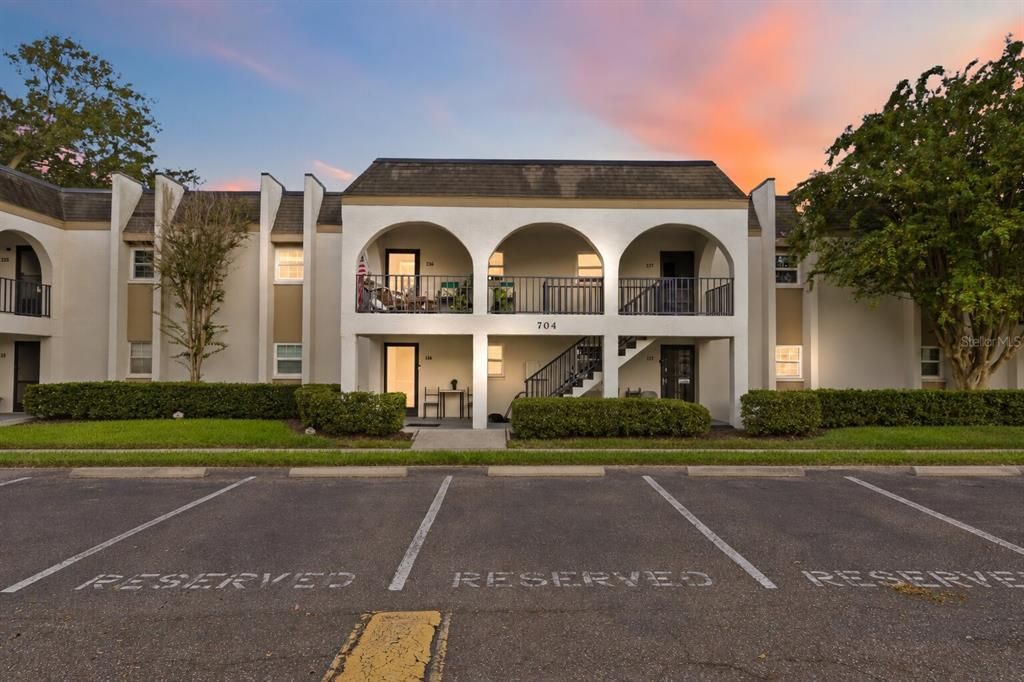Active With Contract: $150,000 (2 beds, 2 baths, 1090 Square Feet)