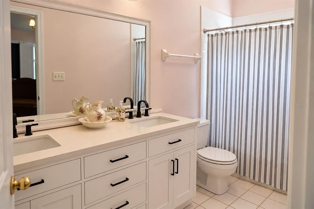 For Sale: $300,000 (4 beds, 2 baths, 1499 Square Feet)