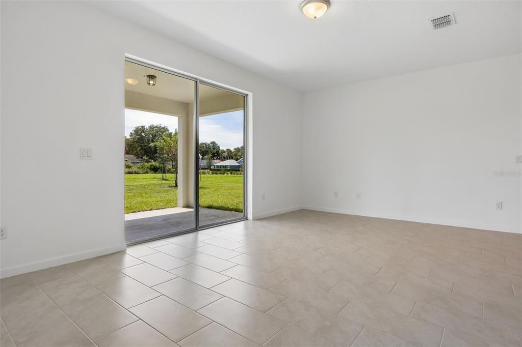 En Venta: $311,090 (3 camas, 2 baños, 1458 Pies cuadrados)
