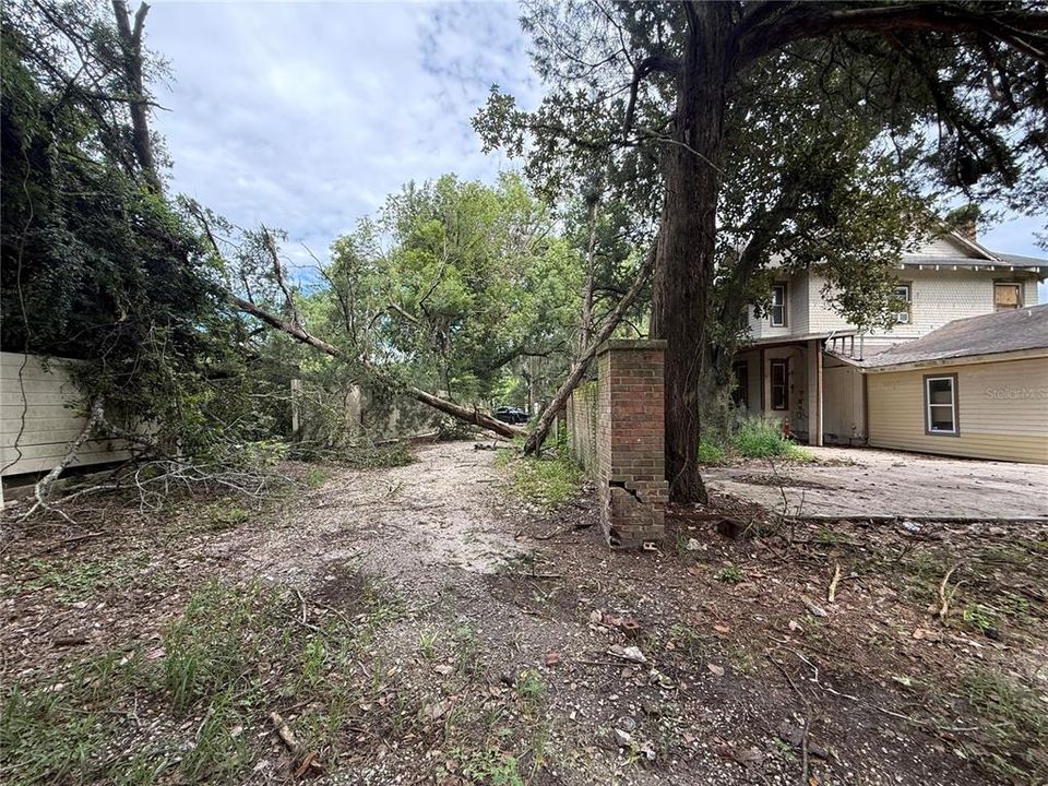 En Venta: $399,999 (4 camas, 3 baños, 4406 Pies cuadrados)
